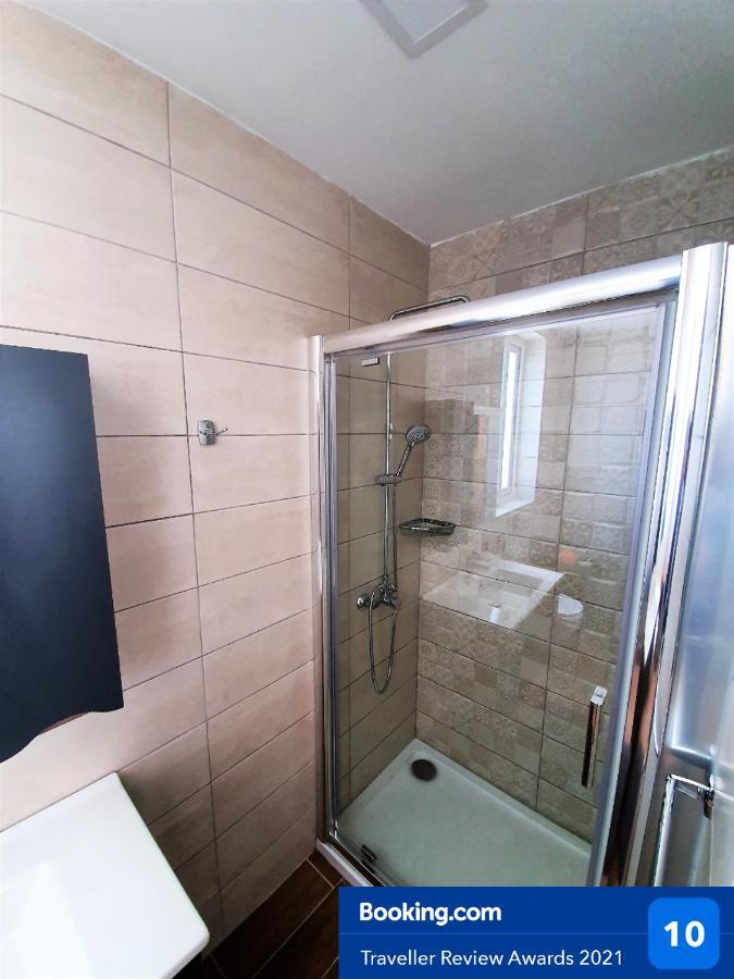Msiebah Court San Gwann Modern Apt Near Sliema And St Julians Exterior photo